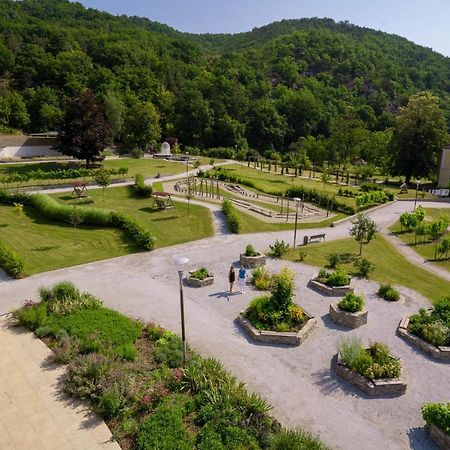 Nuhr Medical - Hotel & Restaurant Senftenberg Εξωτερικό φωτογραφία