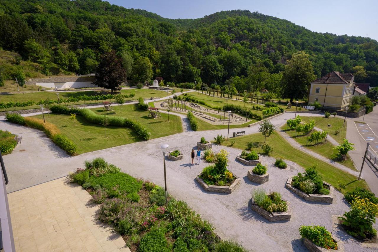 Nuhr Medical - Hotel & Restaurant Senftenberg Εξωτερικό φωτογραφία